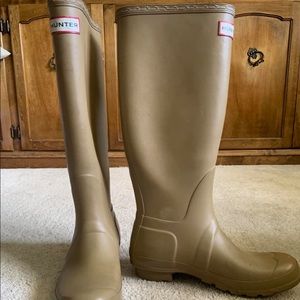 Hunter rain boots